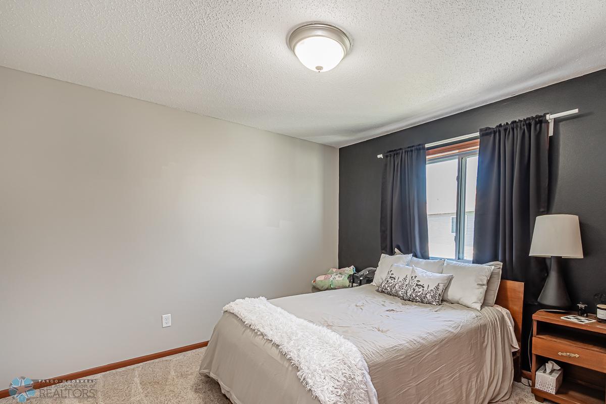 4269 Estate Drive South, Fargo, ND-18.jpg