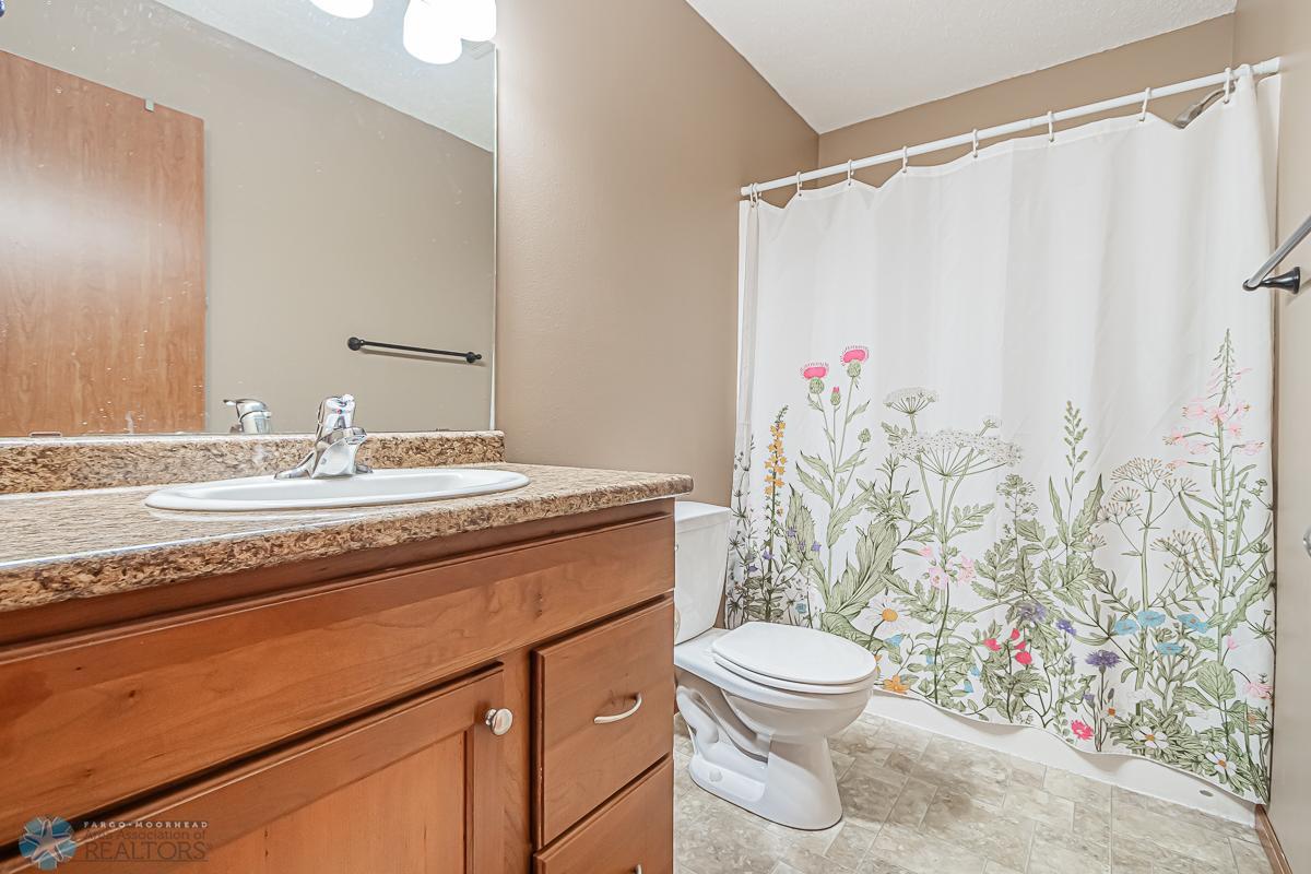 4269 Estate Drive South, Fargo, ND-27.jpg