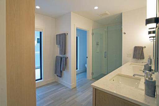 Photo of recently completed neighboring unit. Owner was kind enough to supply photos of space after completion.