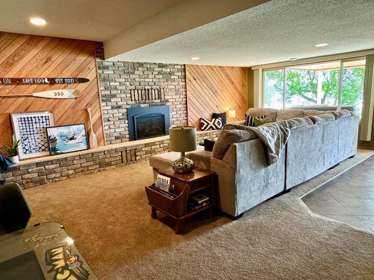 11-Family room (7).jpg