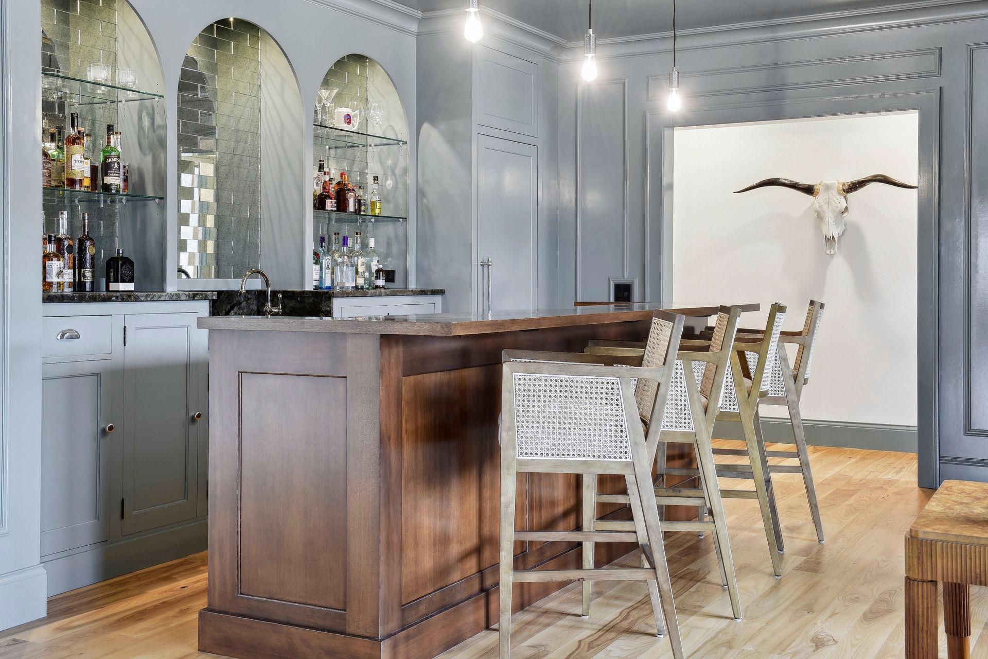 custom and vintage bar