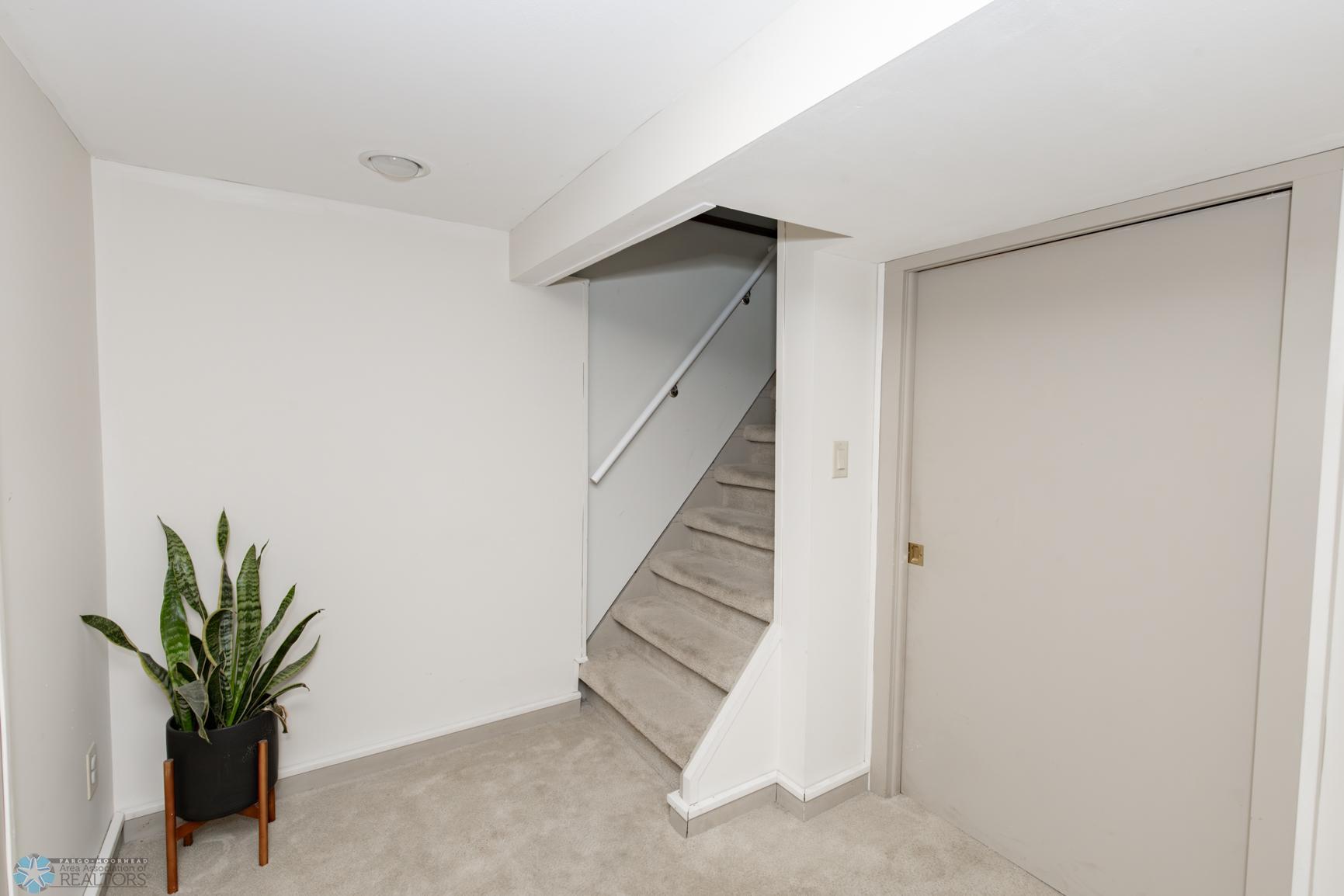 Lower Landing