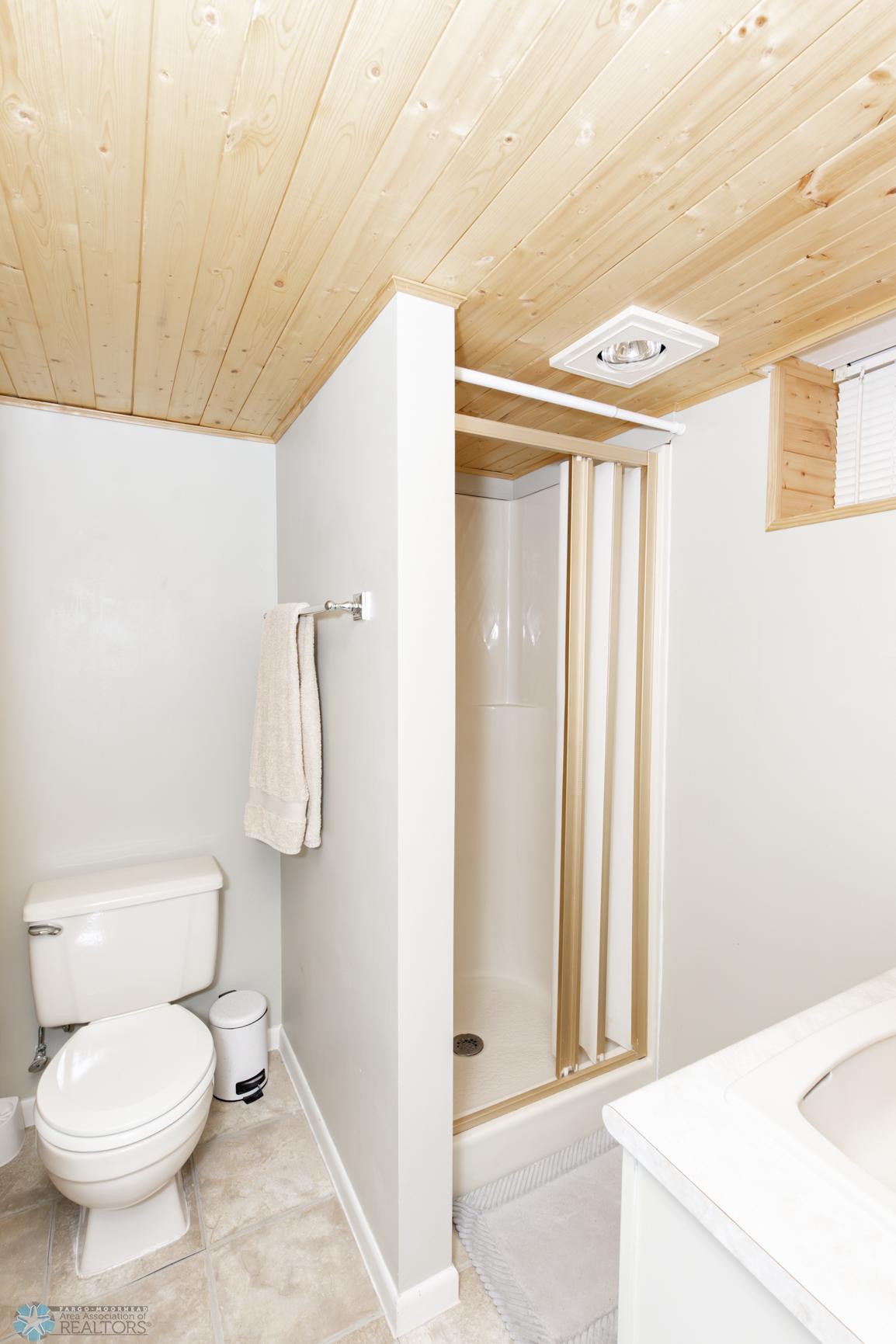 Bathroom 2 - 3/4