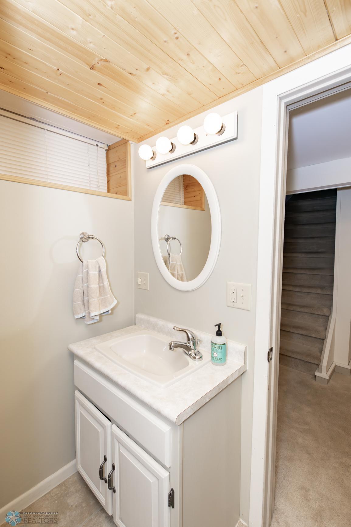 Bathroom 2 - 3/4