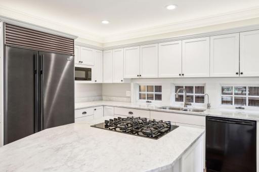130 Mississippi River Boulevard S, Saint Paul, MN 55105