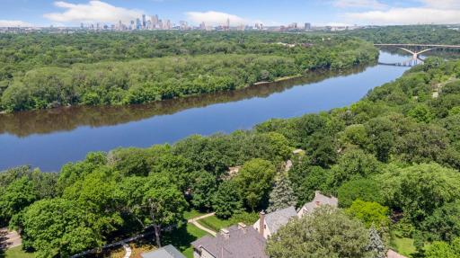 130 Mississippi River Boulevard S, Saint Paul, MN 55105