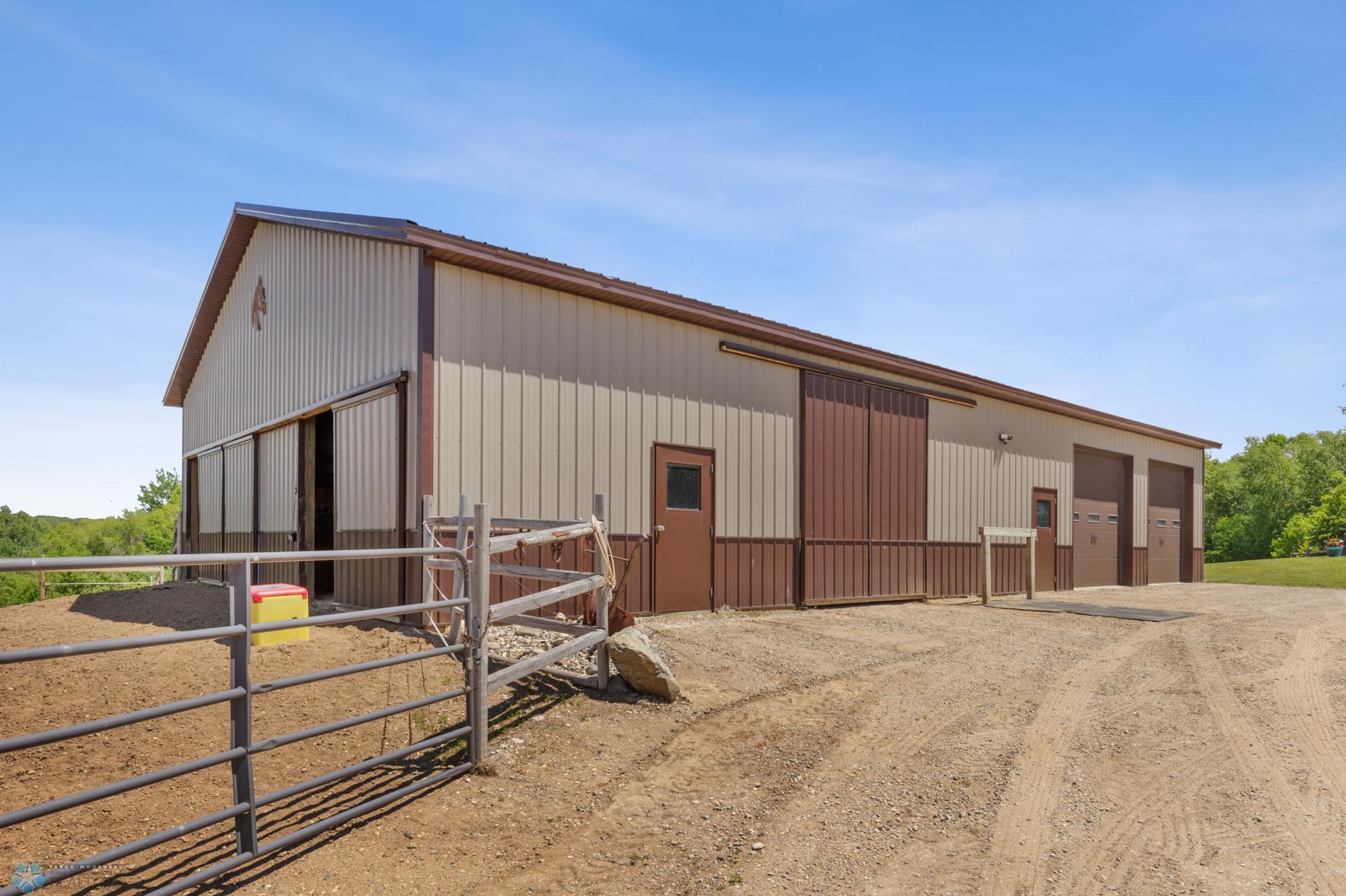 Outbuilding - Horse Barn