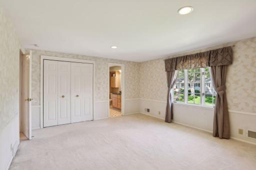 5637 Interlachen Circle, Minneapolis, MN 55436