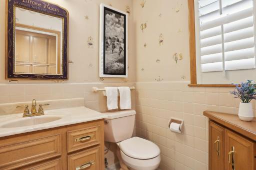 5637 Interlachen Circle, Minneapolis, MN 55436