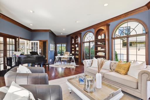 5637 Interlachen Circle, Minneapolis, MN 55436