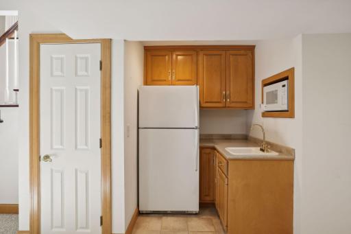 5637 Interlachen Circle, Minneapolis, MN 55436