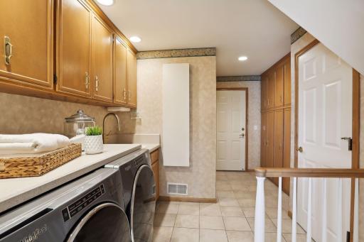 5637 Interlachen Circle, Minneapolis, MN 55436