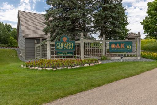 3030 Fairway Circle, Chaska, MN 55318