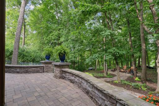 6965 Lake Harrison Circle, Chanhassen, MN 55317