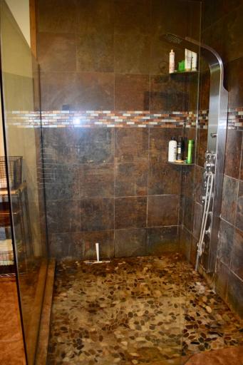 102 Lorena Avenue NE, Red Lake Falls, MN 56750