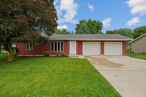 412 9th Avenue NW, Waseca, MN 56093