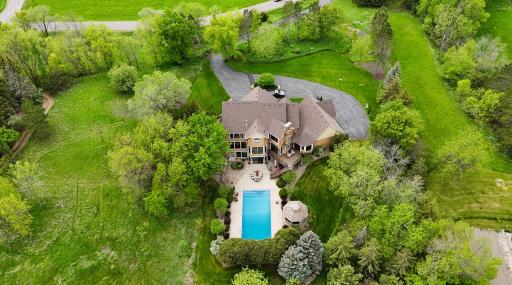 1520 W Farm Road, Chaska, MN 55318