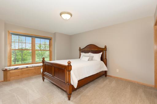 1520 W Farm Road, Chaska, MN 55318