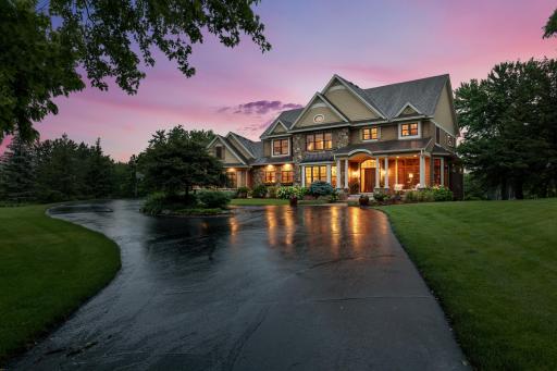 1520 W Farm Road, Chaska, MN 55318