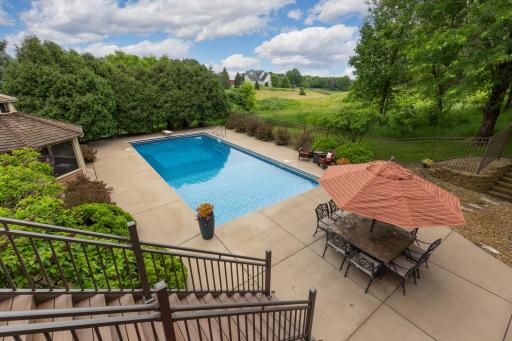 1520 W Farm Road, Chaska, MN 55318