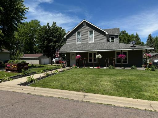 909 8th Street, Howard Lake, MN 55349