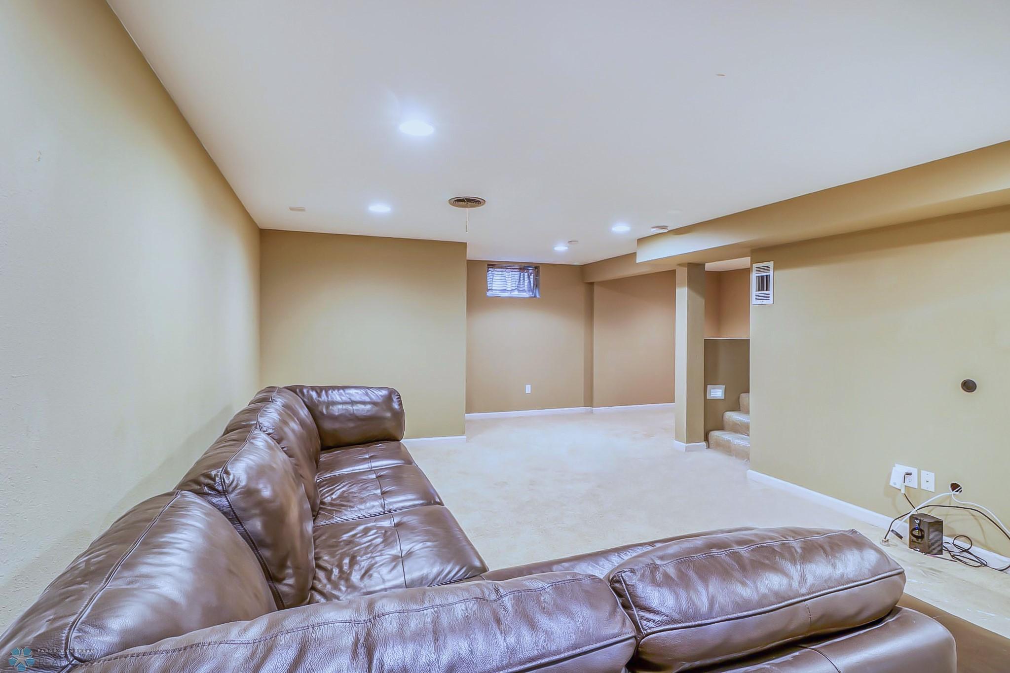 Basement1_2.jpg