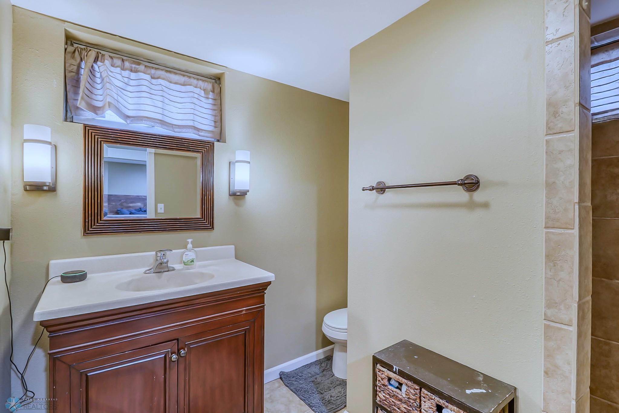 Basement Bathroom1_1.jpg