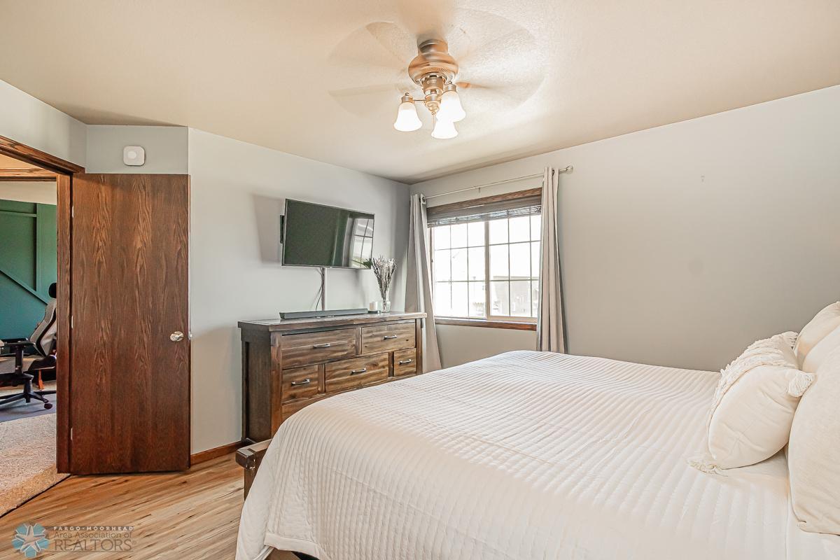 Primary_Bedroom_2.jpg