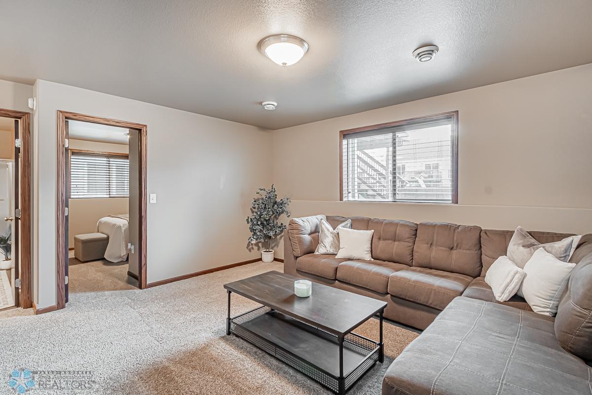 Family_Room_2.jpg