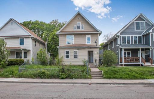 907 Penn Avenue N, Minneapolis, MN 55411