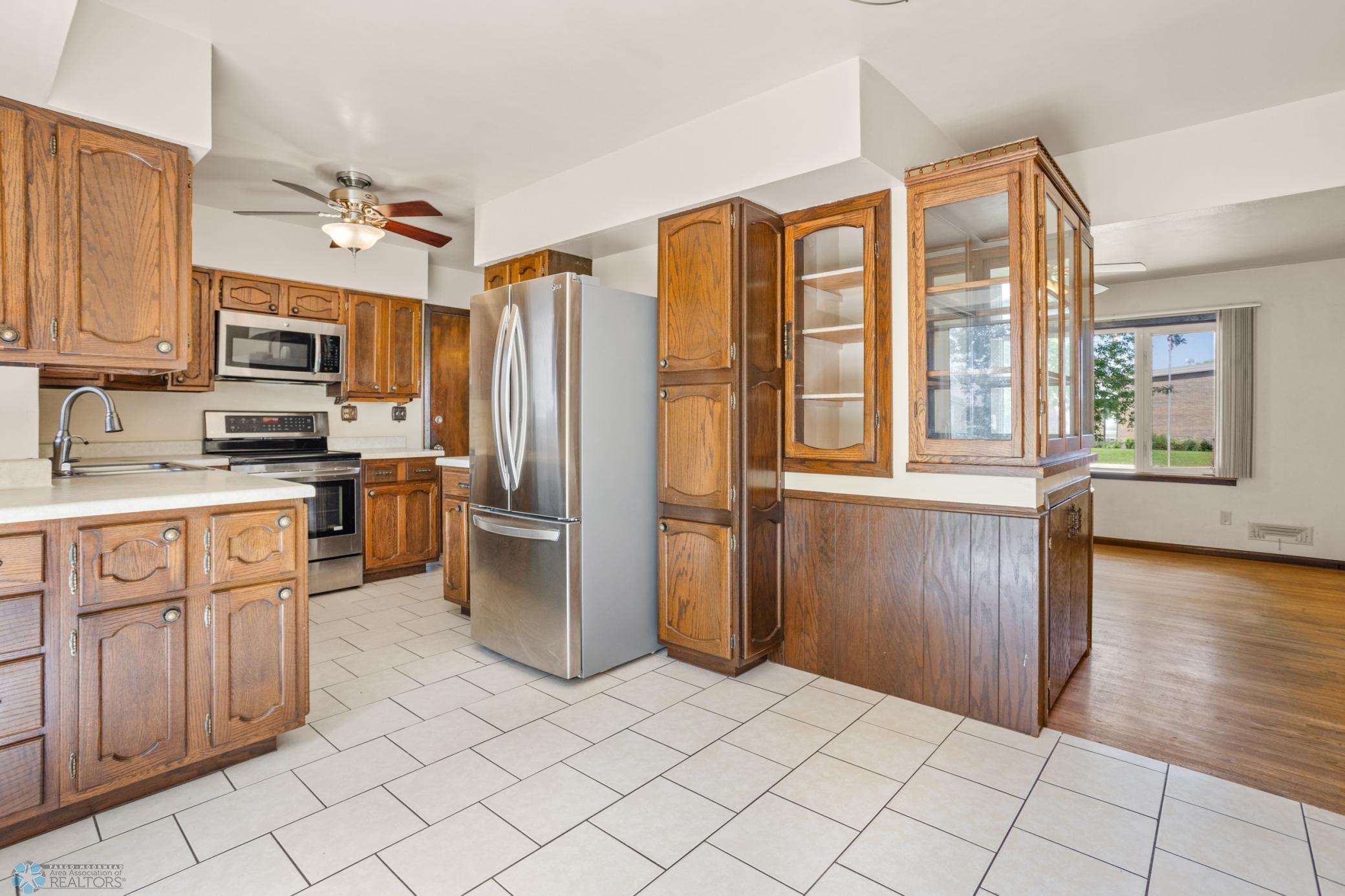 219 5th Ave W West Fargo
