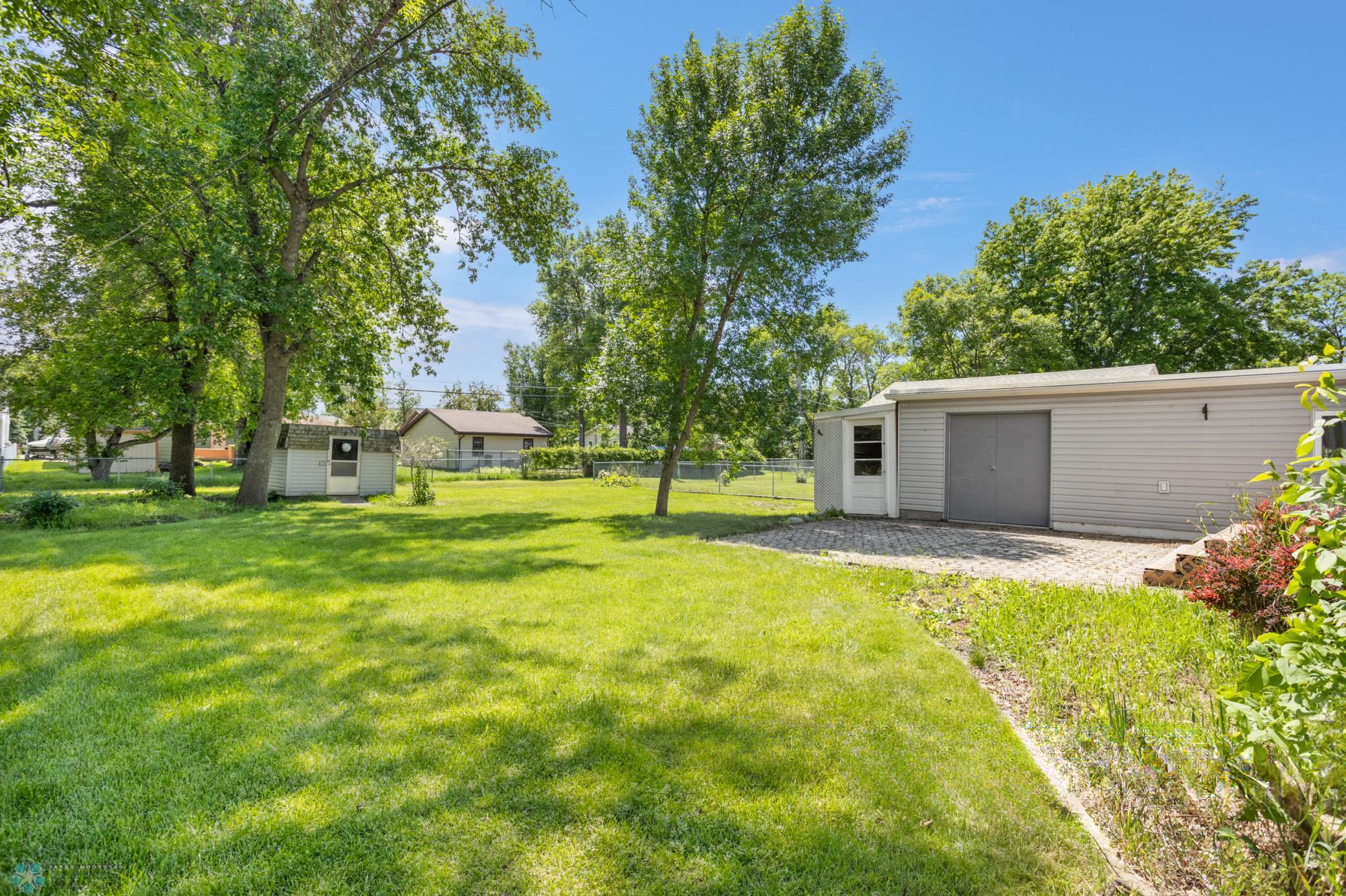 219 5th Ave W West Fargo