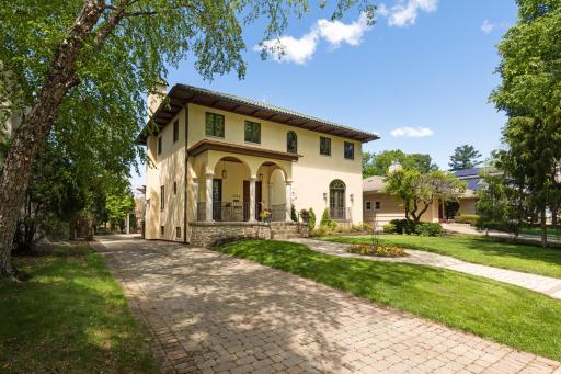 3742 Abbott Avenue S, Minneapolis, MN 55410