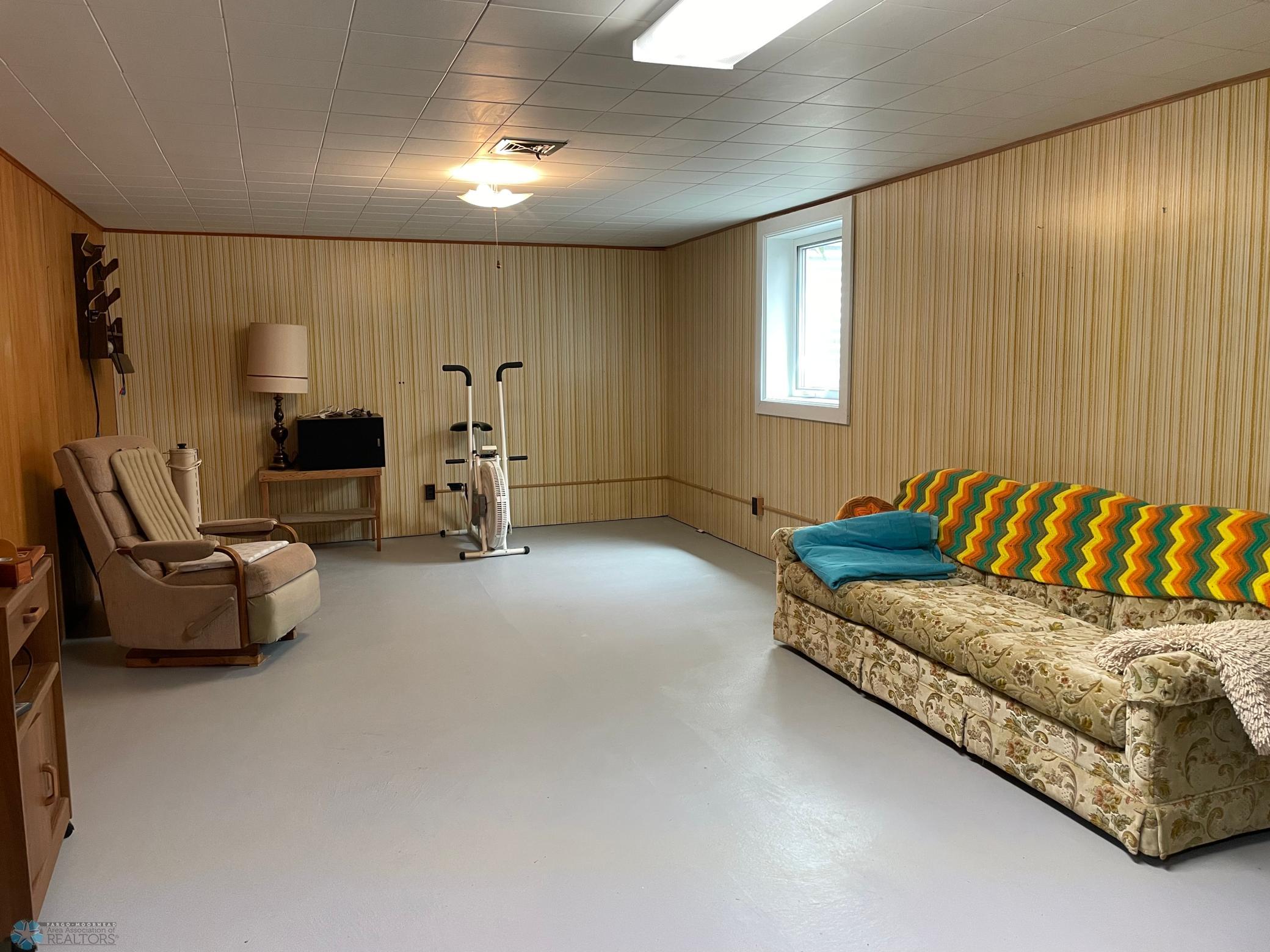 Large family room with Egress