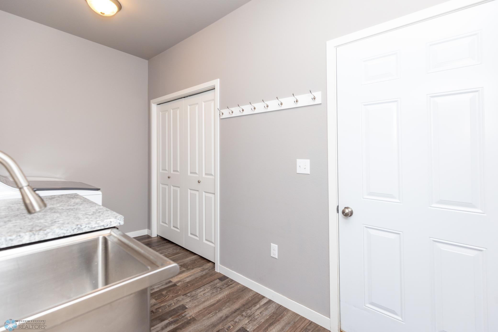 1841 46th Ave S Moorhead-16.jpg