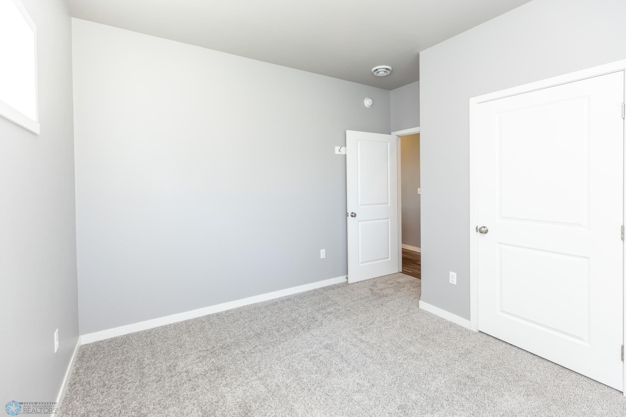 1841 46th Ave S Moorhead-20.jpg