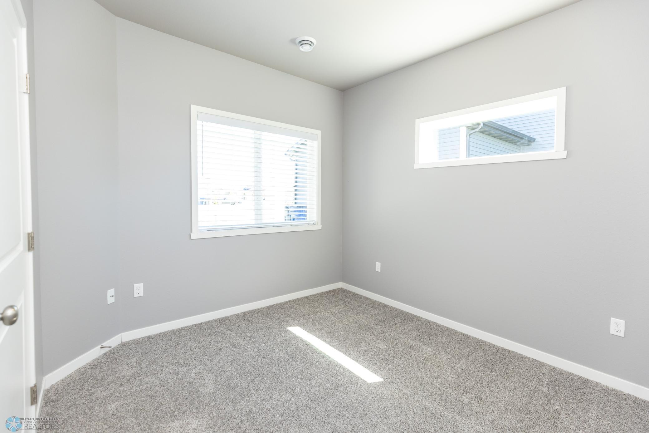 1841 46th Ave S Moorhead-19.jpg