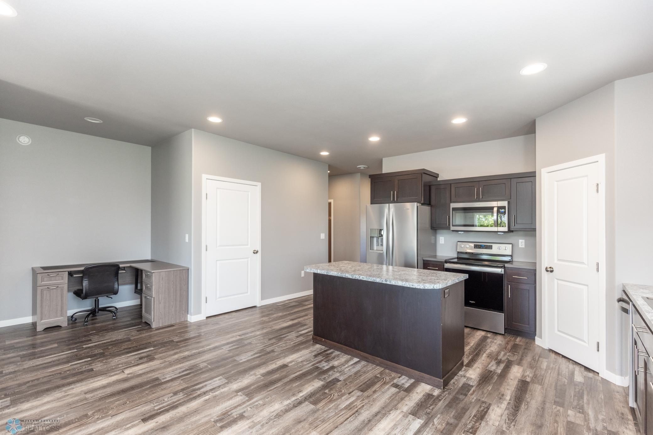1841 46th Ave S Moorhead-29.jpg