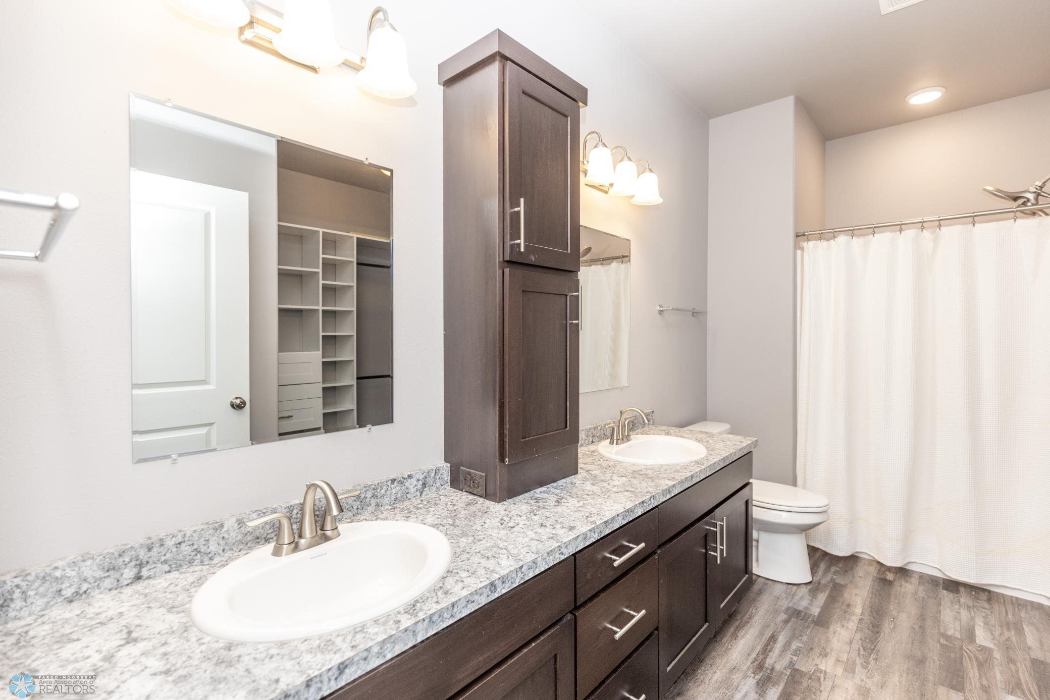 1841 46th Ave S Moorhead-23.jpg