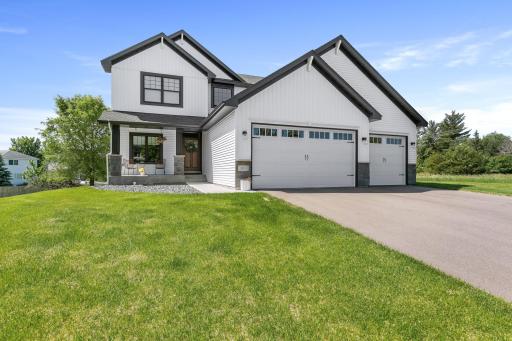 Welcome to 20091 Delta Street in Big Lake!