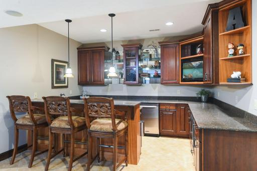 5035 Shenandoah Lane N, Minneapolis, MN 55446