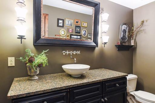 5035 Shenandoah Lane N, Minneapolis, MN 55446