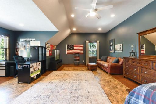 5035 Shenandoah Lane N, Minneapolis, MN 55446