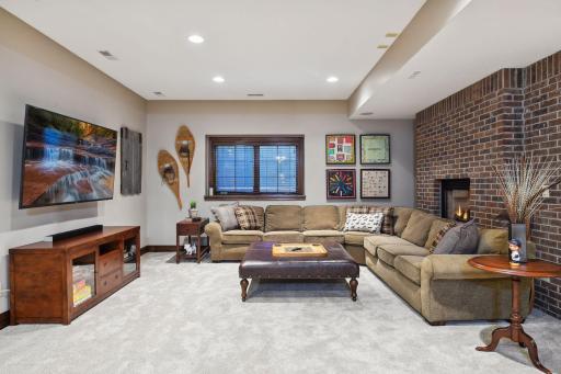 5035 Shenandoah Lane N, Minneapolis, MN 55446