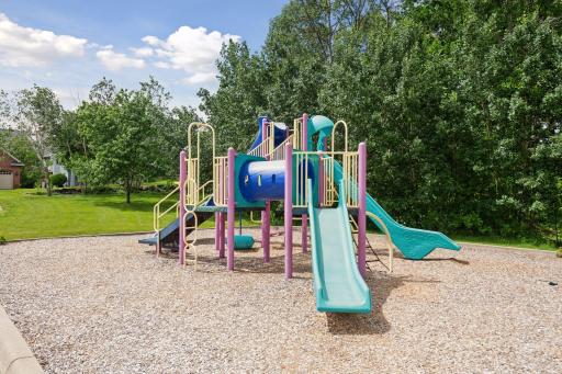 5035 Shenandoah Lane N, Minneapolis, MN 55446
