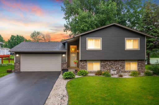 1869 Fox Run, Hugo, MN 55038