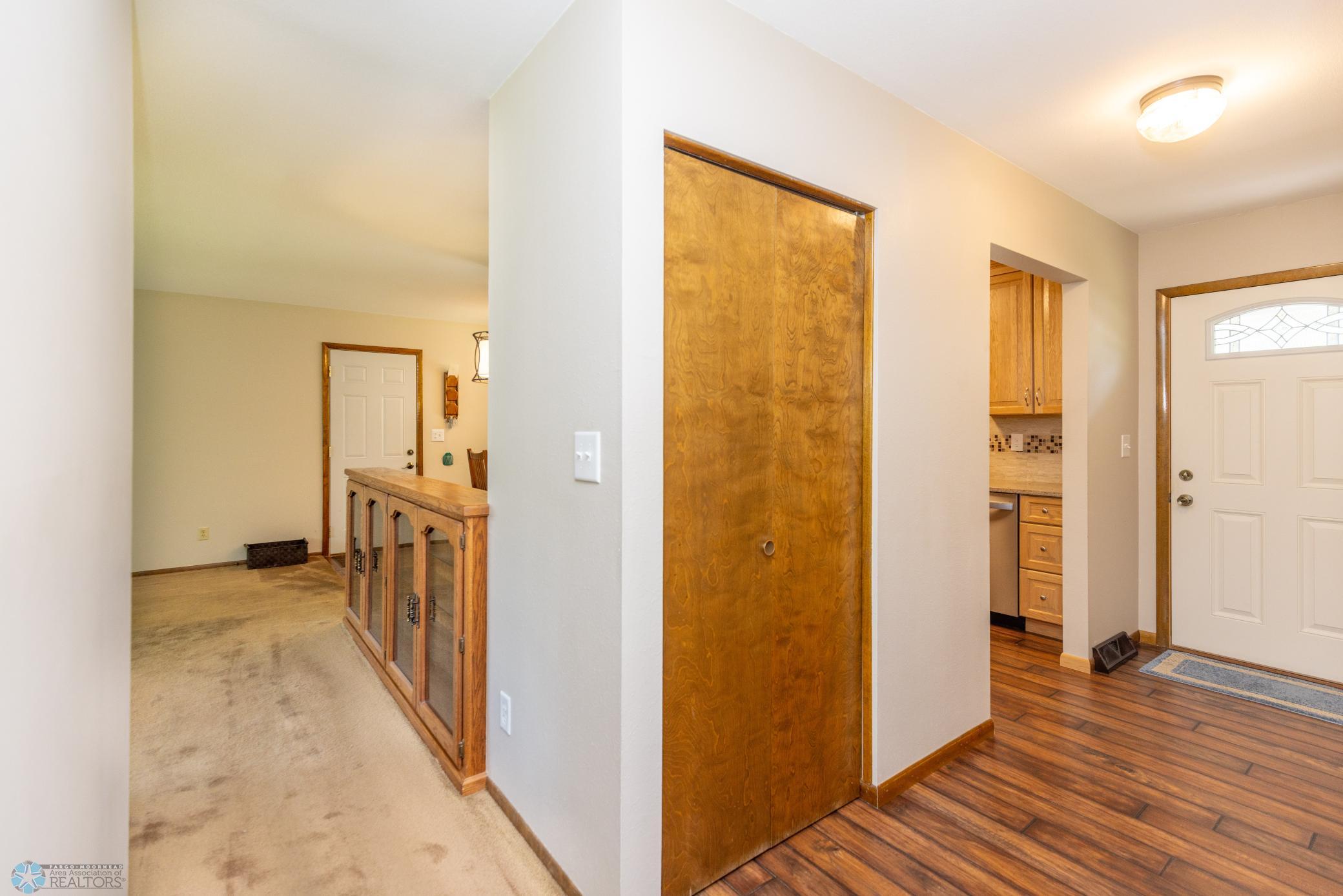 610 Appletree Lane mHD-17.jpg