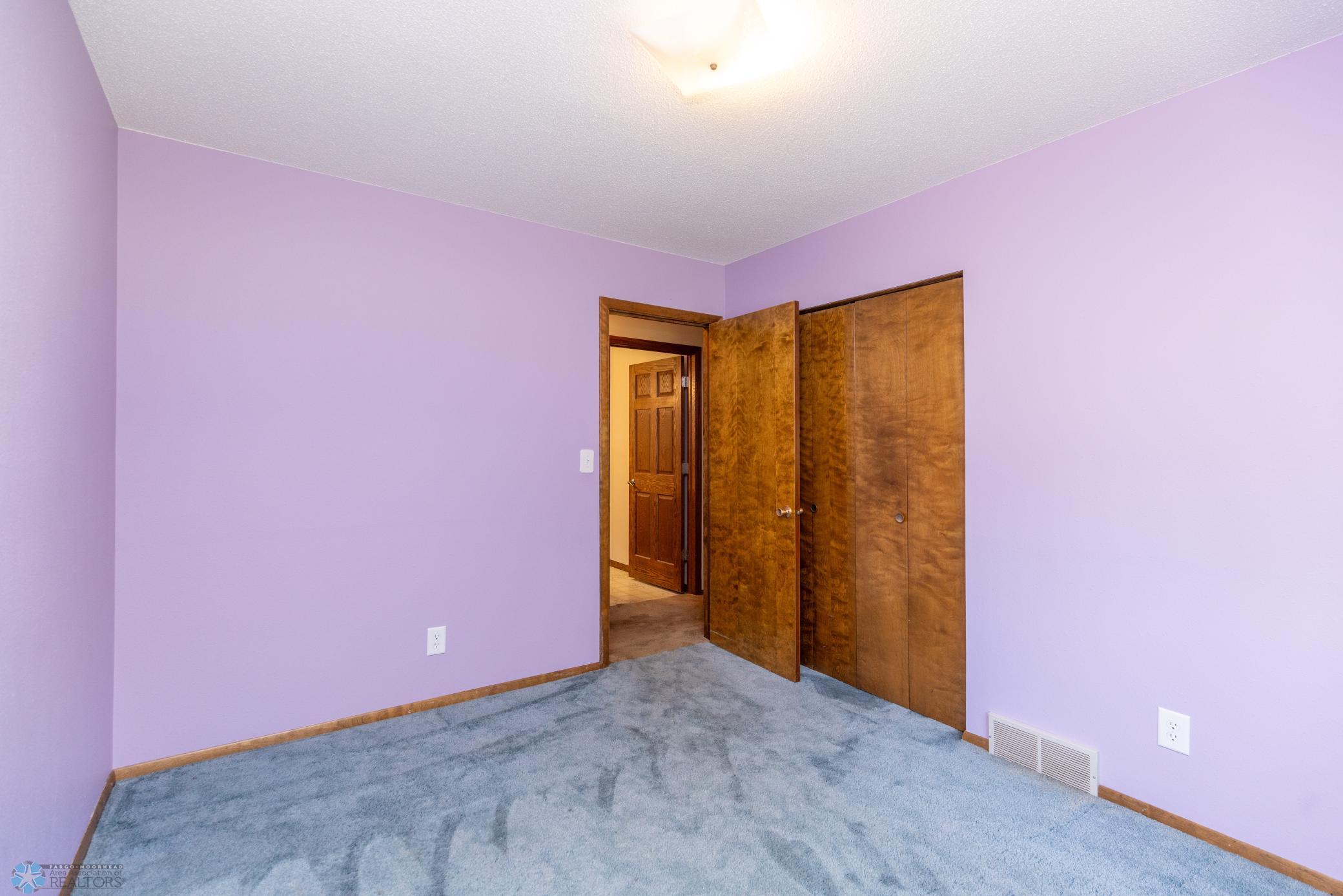 610 Appletree Lane mHD-22.jpg