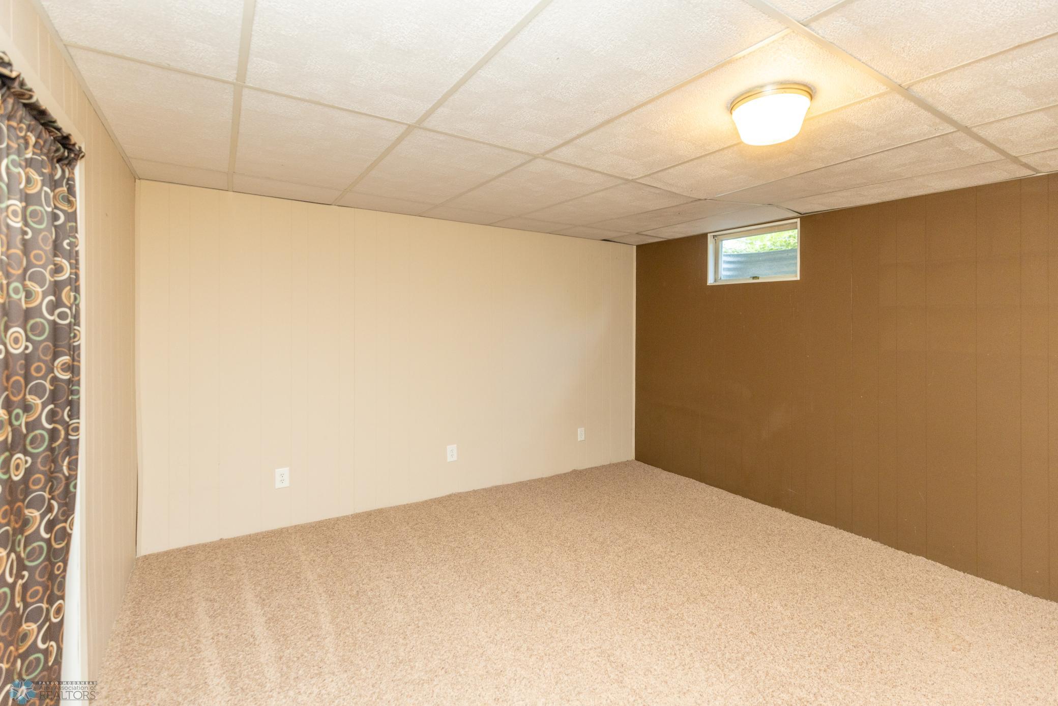 610 Appletree Lane mHD-31.jpg