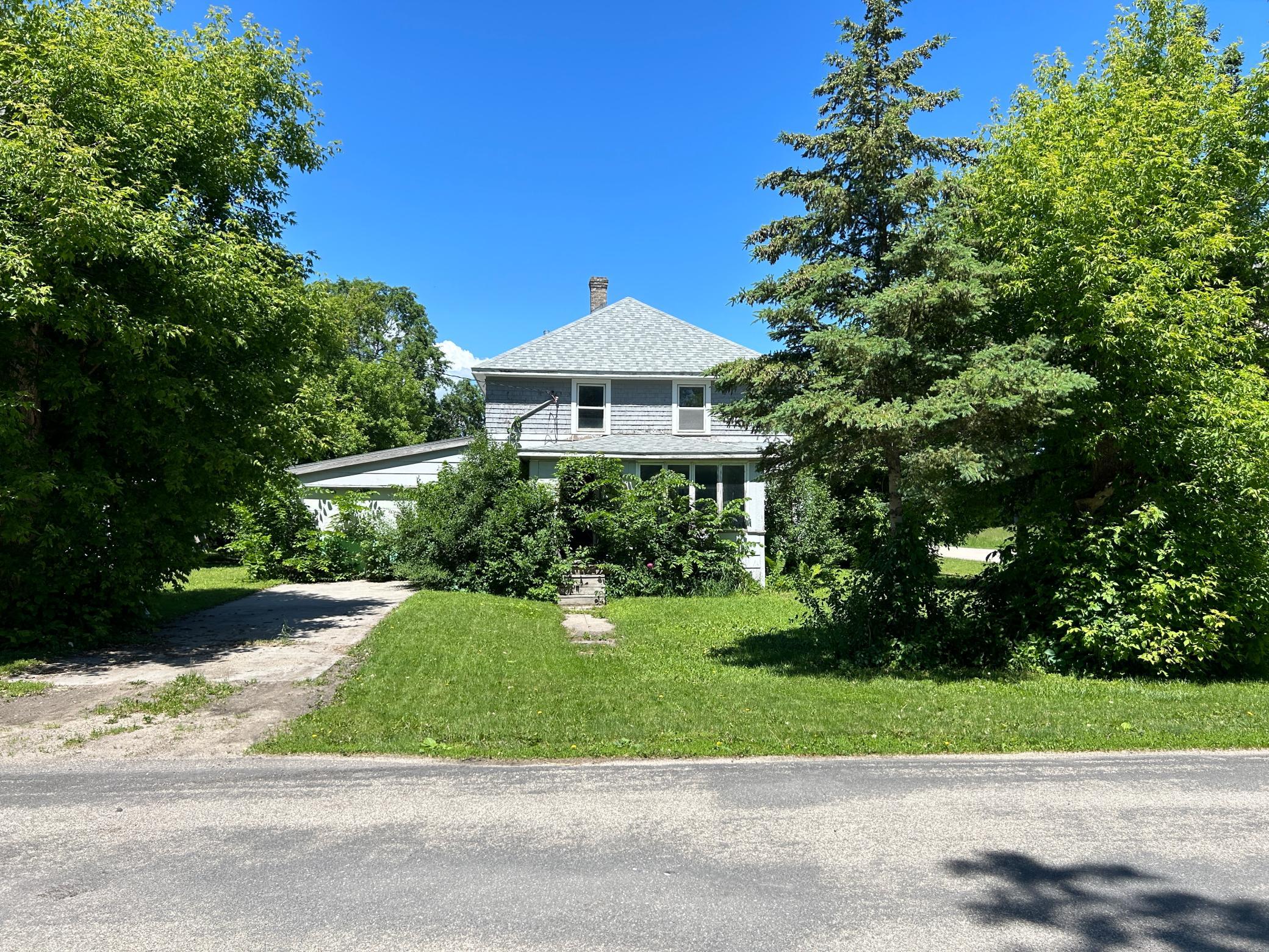 Front OF Home.JPG